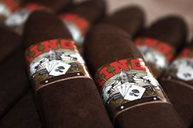 Box-pressed Ringo cigars laid side by side